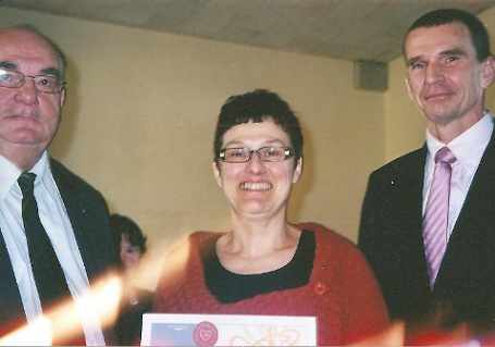 sang-1 : Marie Hélène Labre reçoit son diplôme